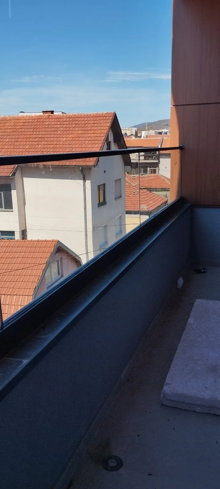 Staklene ograde za terase, stepenice i balkone — primer 4