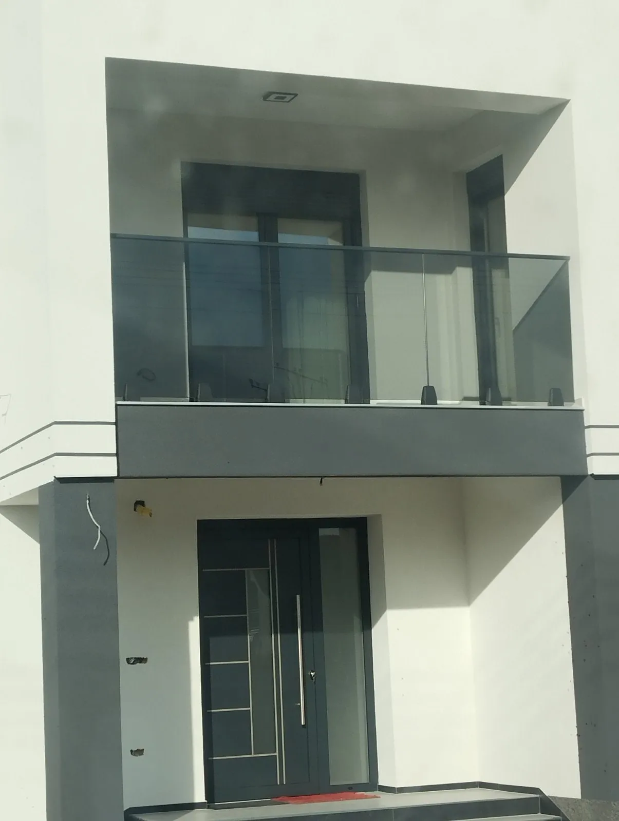 Staklene ograde za terase, stepenice i balkone — primer 7