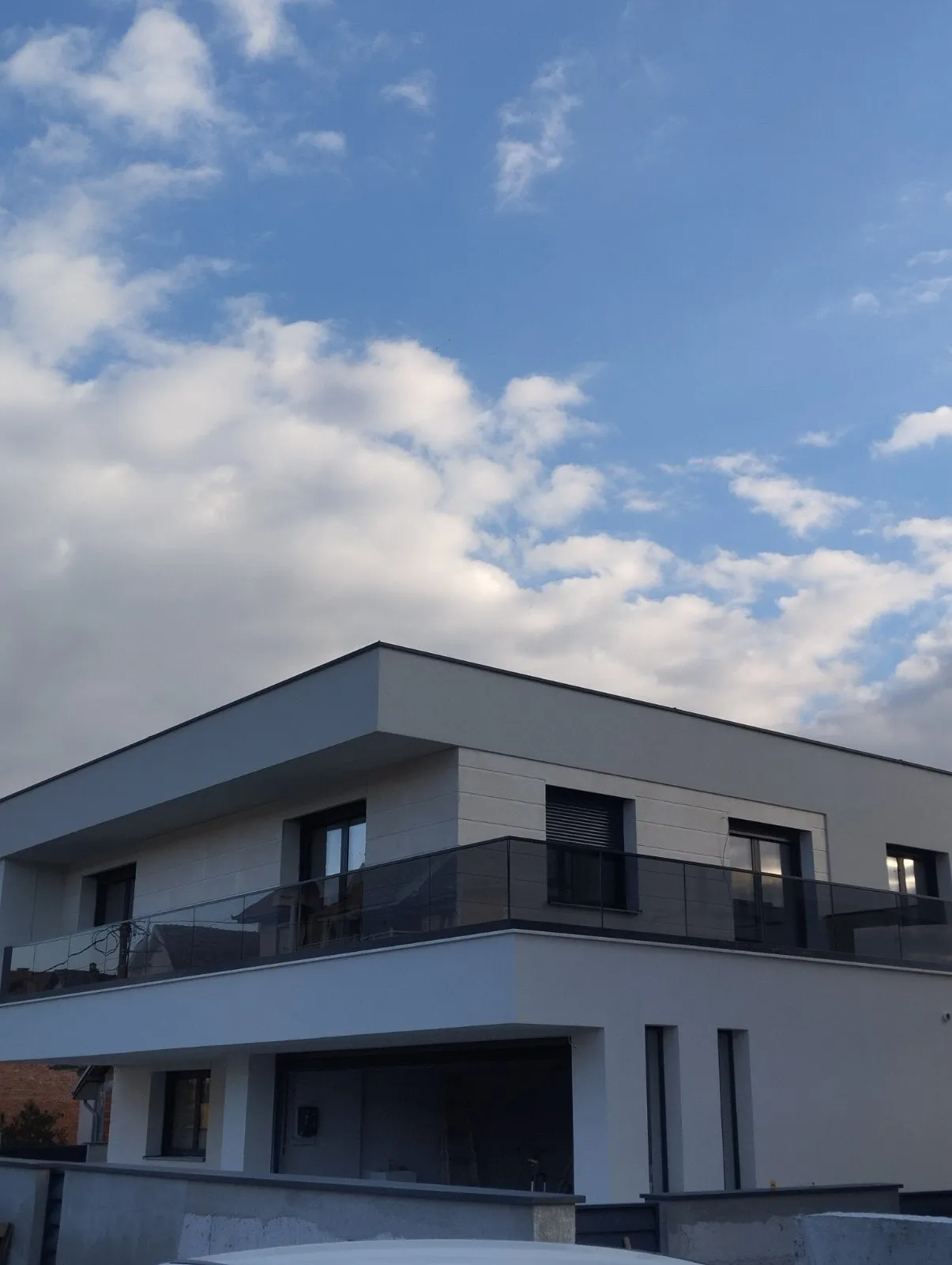 Staklene ograde za terase, stepenice i balkone — primer 9
