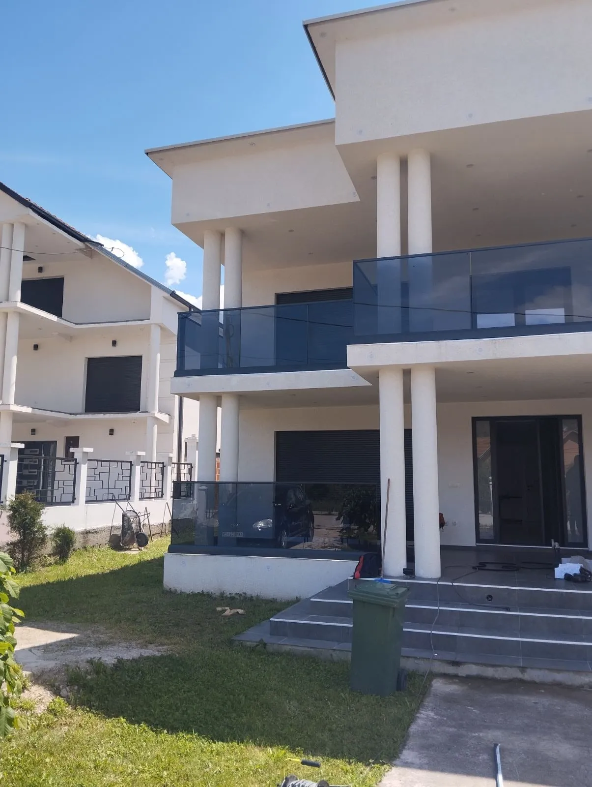 Staklene ograde za terase, stepenice i balkone — primer 12