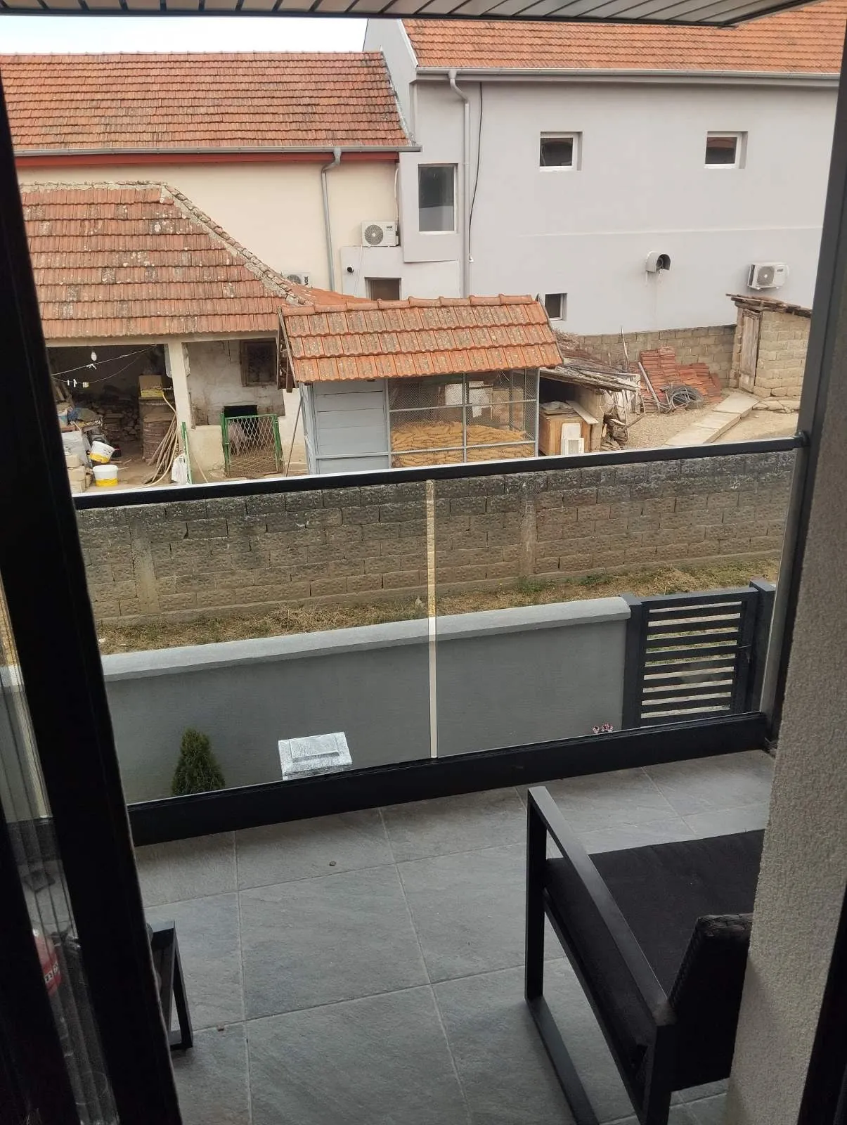 Staklene ograde za terase, stepenice i balkone — primer 13